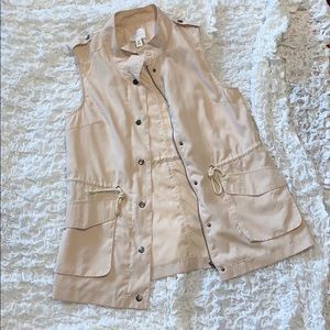 Tan vest